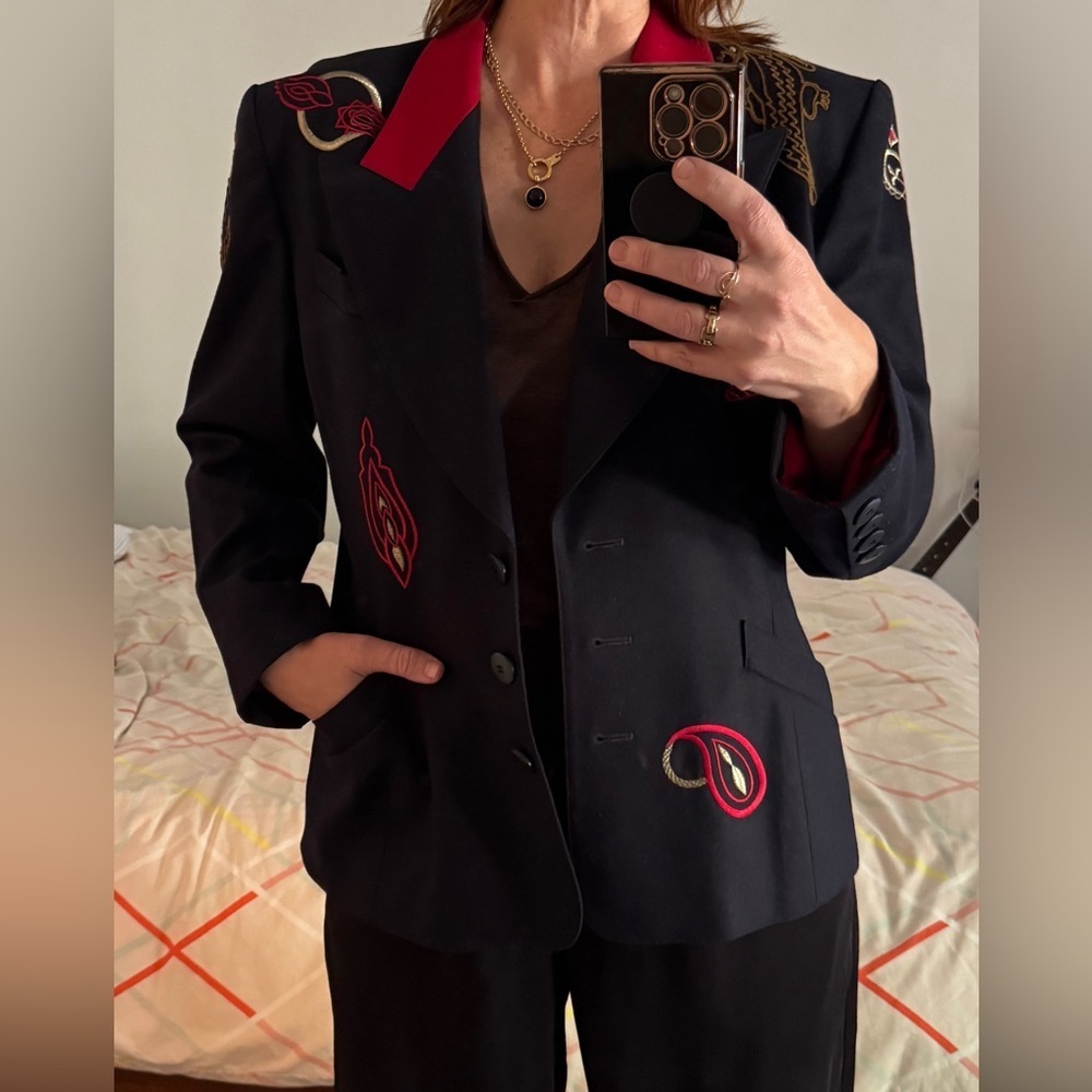 Vintage Escada by Margaretha Ley Embroidered Blazer – Navy/Red – US 40 ~US 8/10 - Picture 2 of 10